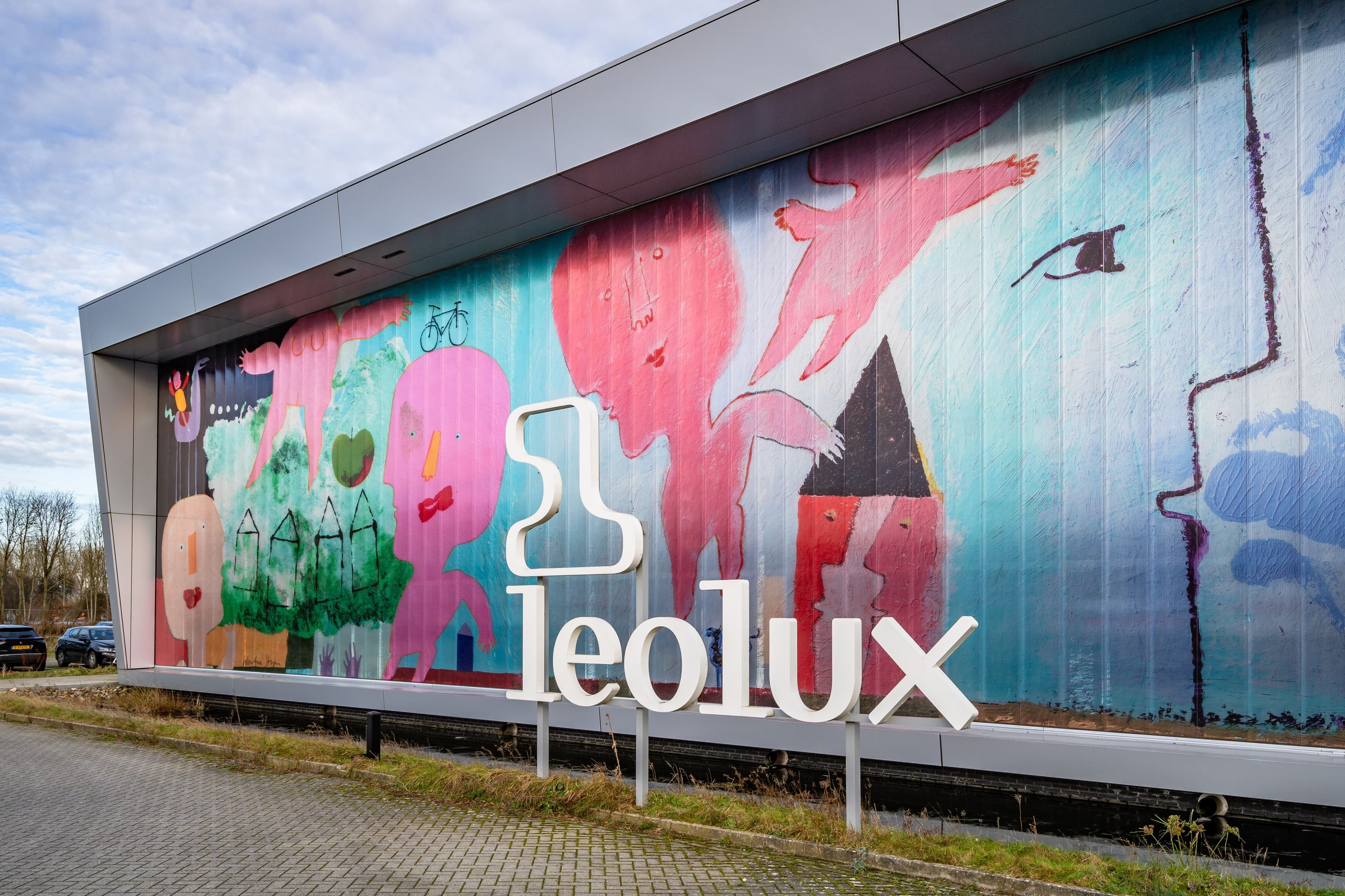 Sale-and-leaseback van het Leolux-complex in Venlo